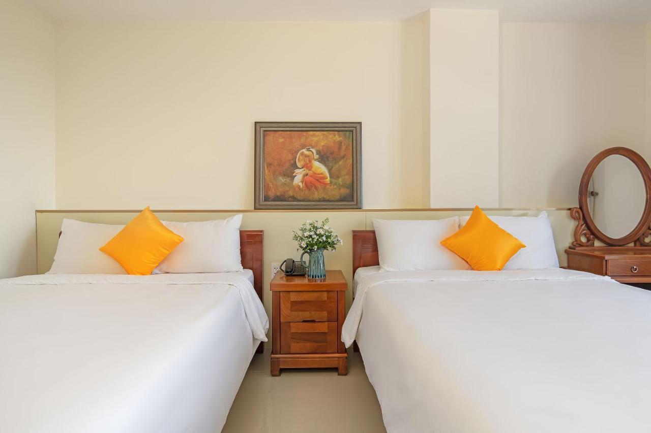 Lotus Rock 05 Hotel Da Nang Bagian luar foto