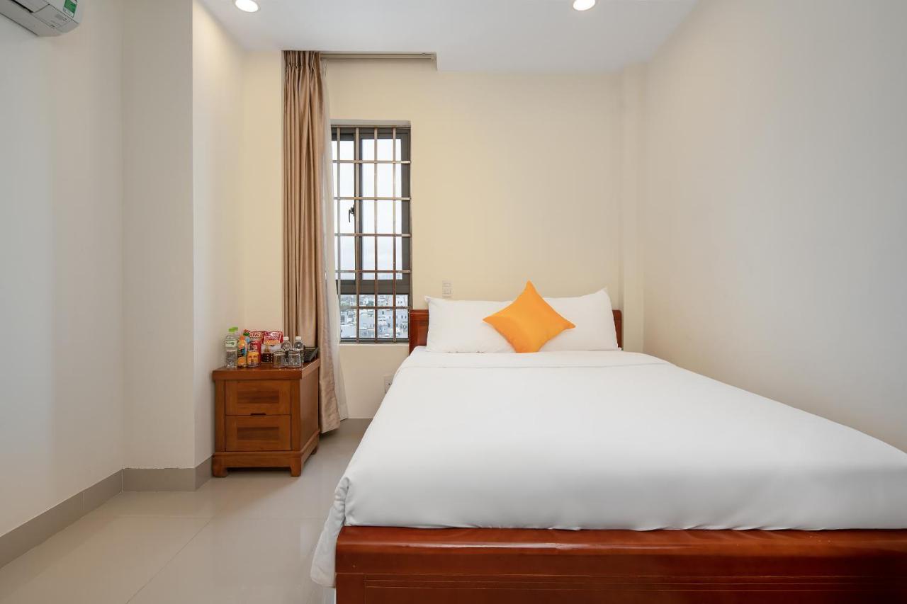 Lotus Rock 05 Hotel Da Nang Bagian luar foto