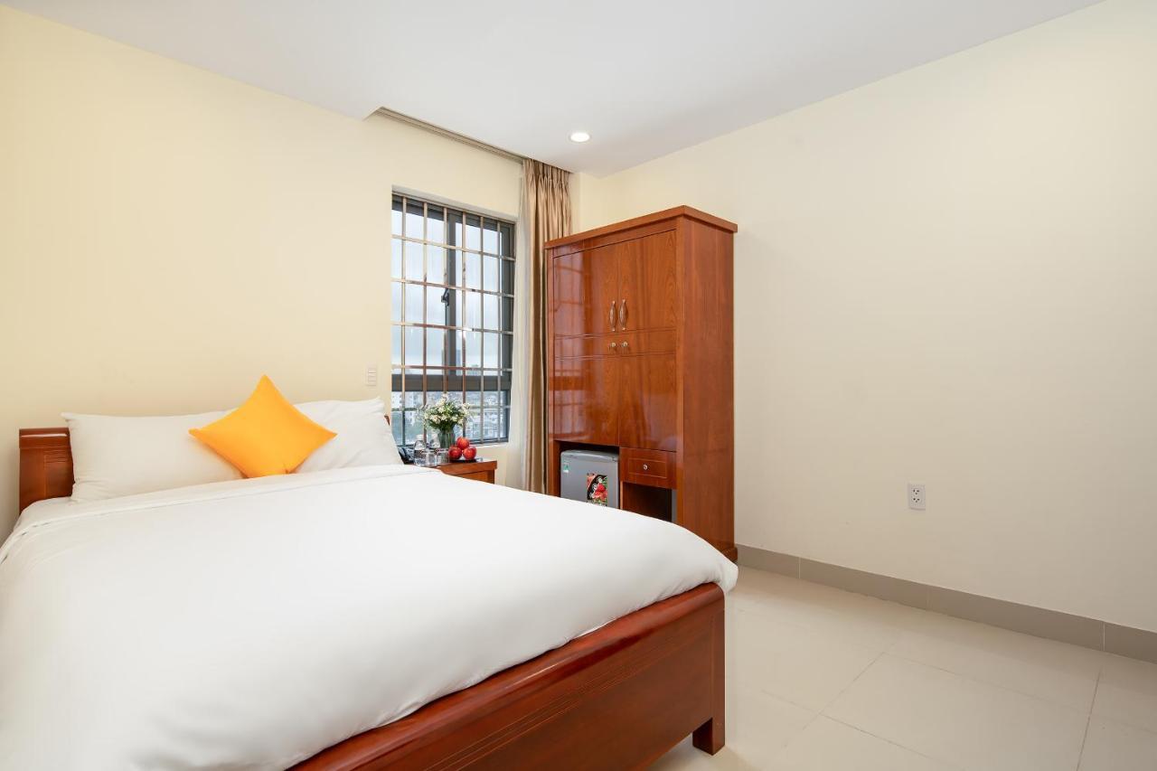 Lotus Rock 05 Hotel Da Nang Bagian luar foto