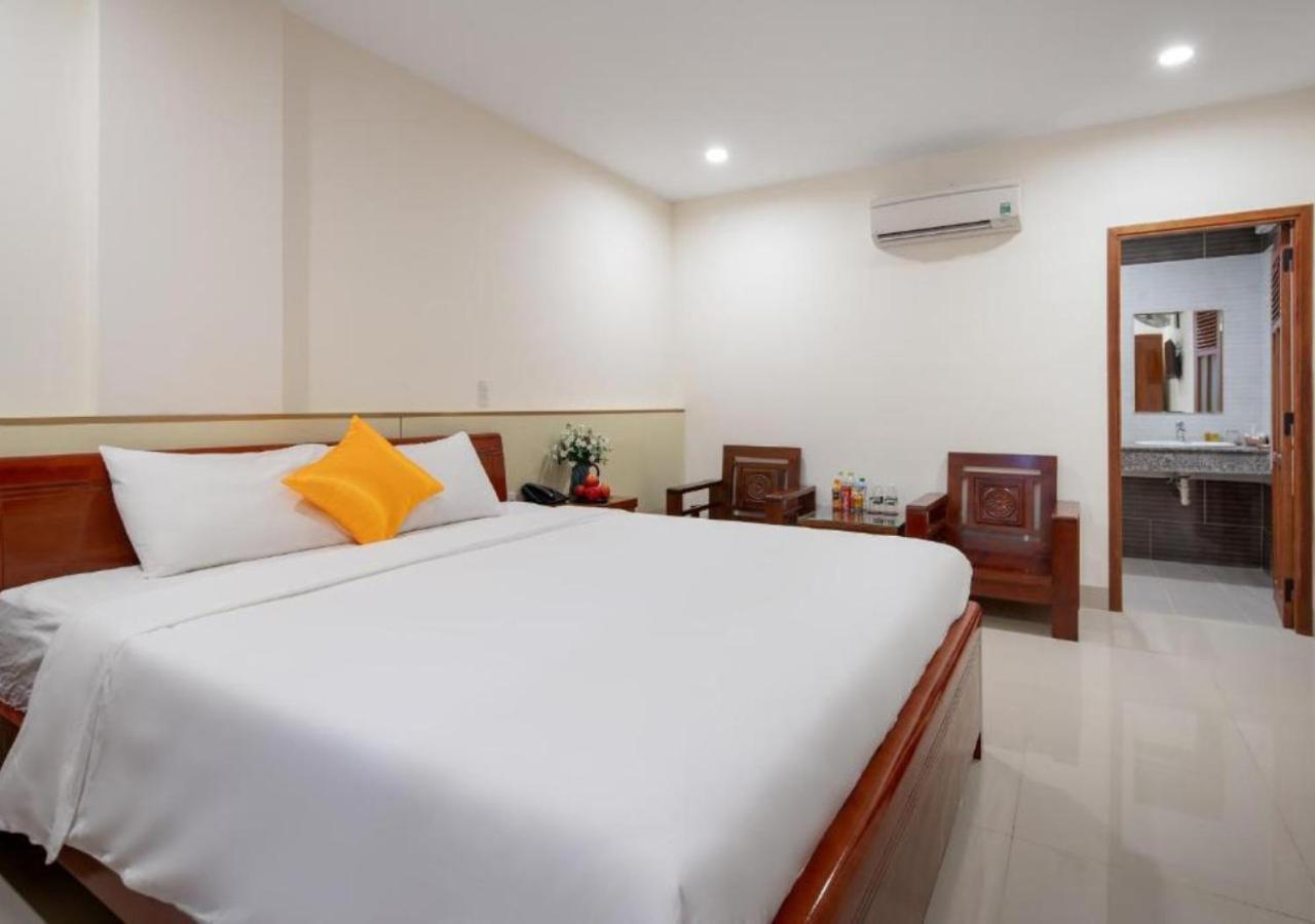 Lotus Rock 05 Hotel Da Nang Bagian luar foto